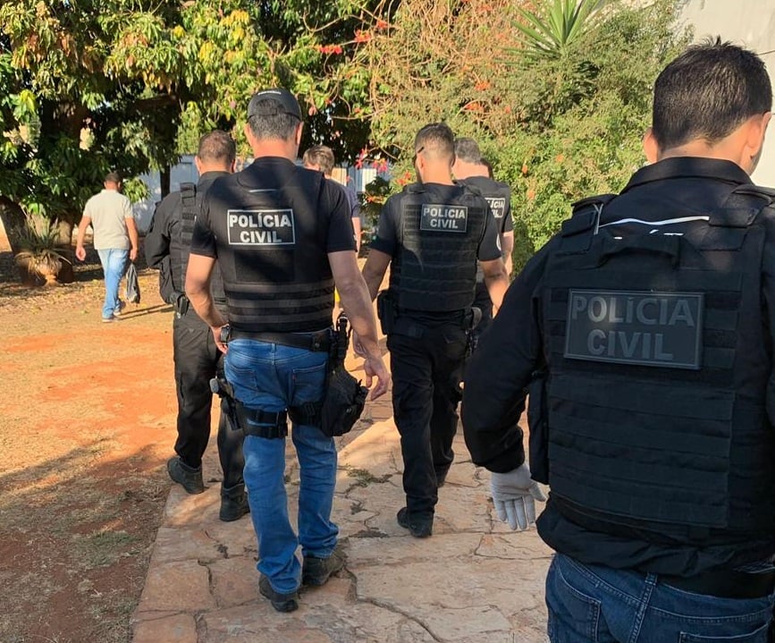 Operação Chorume do MP-GO com a Polícia Civil prendeu ex-prefeito de Planaltina (Foto: Divulgação/PC)