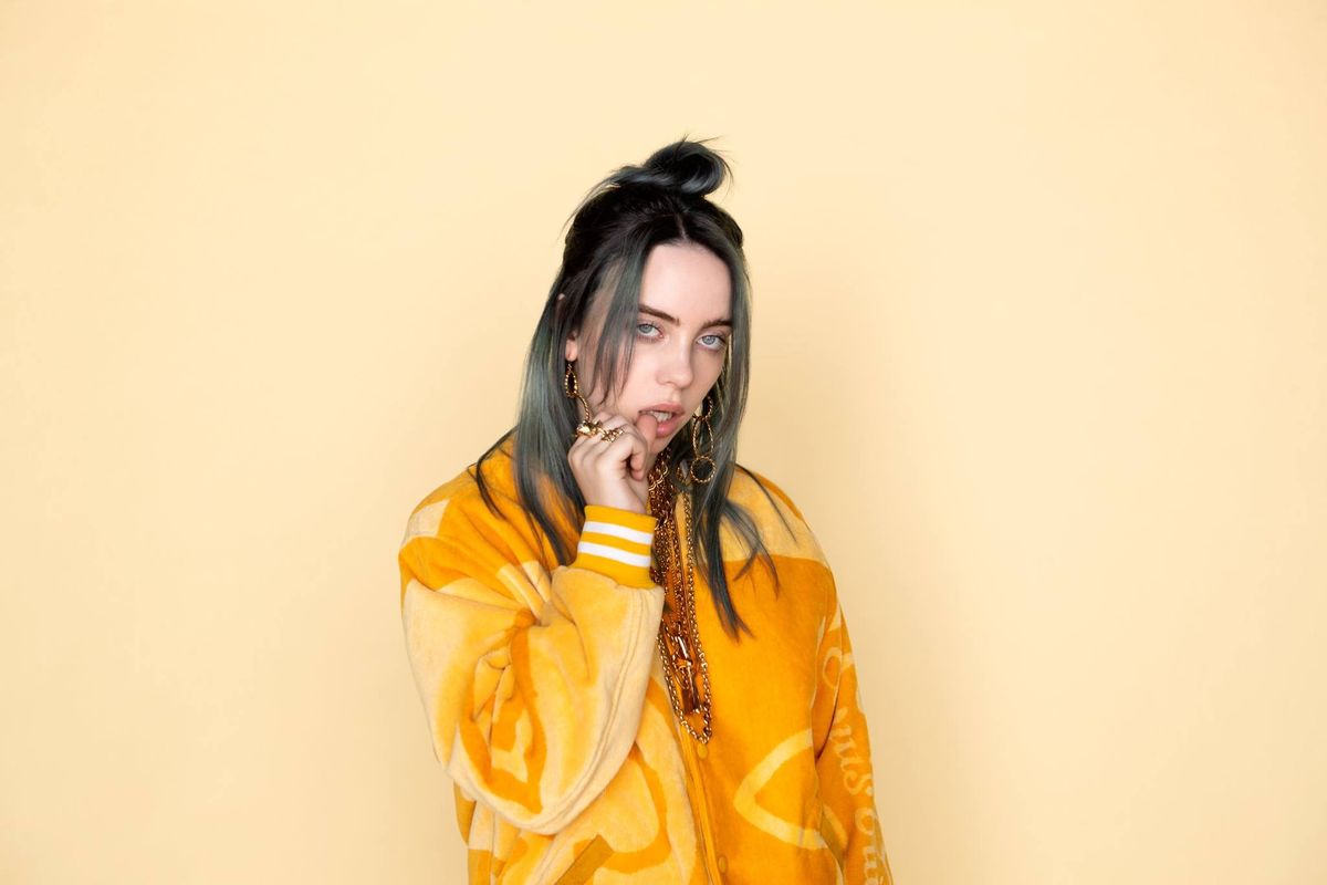 Cantora Billie Eilish é acusada de fazer marketing para atingir público LGBTQIA+ Billie Eilish fará shows no Brasil, em estádios, em 2020, em São Paulo e no Rio