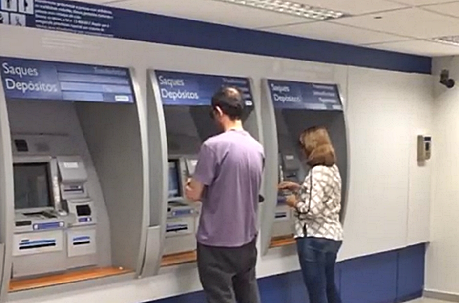 Movimento tem sido fraco nas agências do Centro e Setor Oeste para saque do FGTS (Foto: Thaynara Cunha / Mais Goiás)