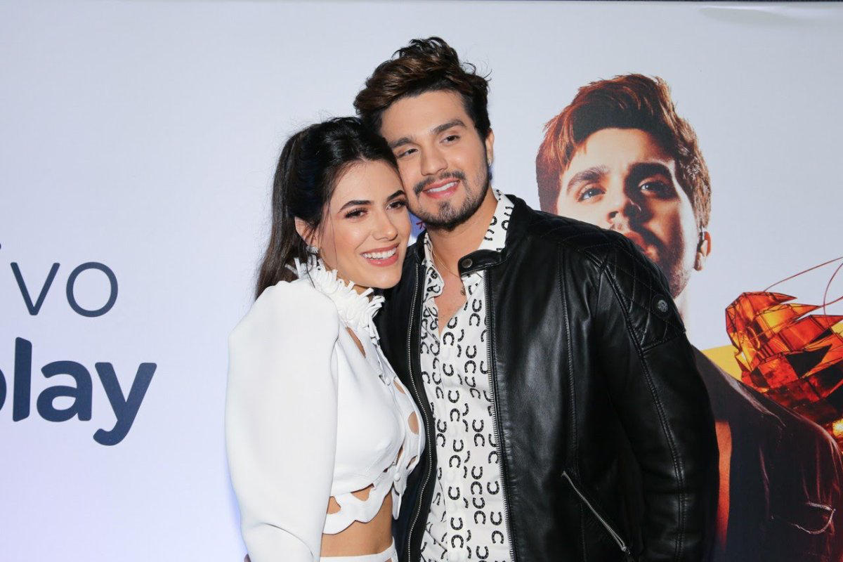 Luan Santana quer se casar com Jade Magalhães num castelo e chamar Padre Fábio de Melo
