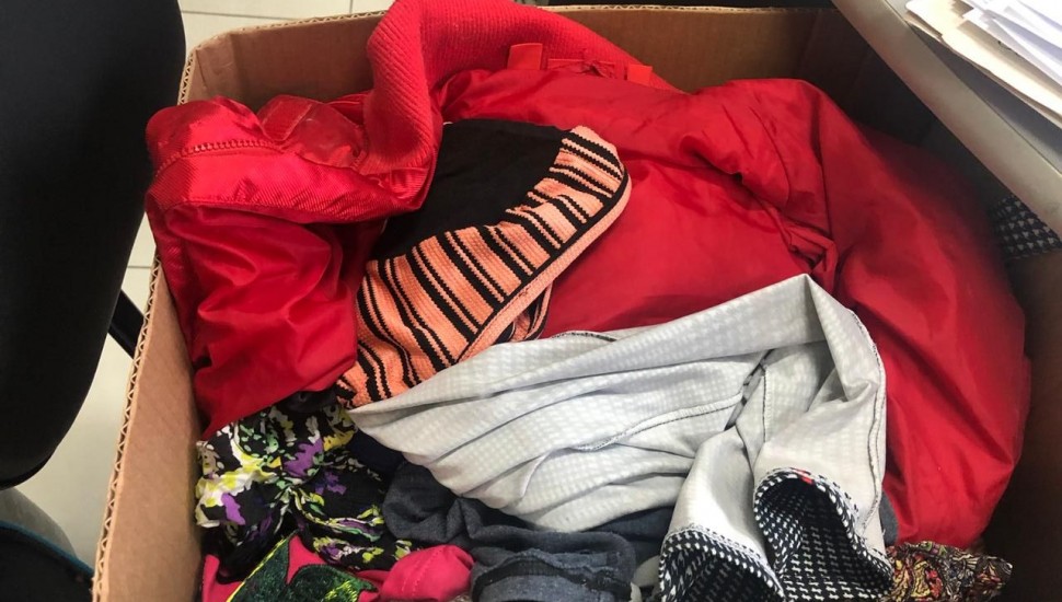 Segundo a polícia, cerca de 60 calcinhas e o enxoval do bebê recém-nascido estavam entre os produtos do roubo