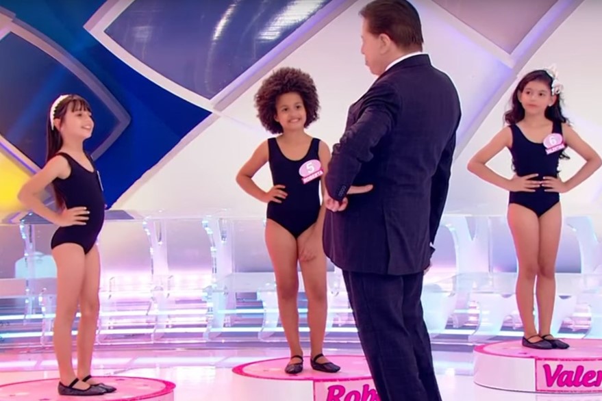 Concurso de miss infantil do Silvio Santos vira alvo da Justiça