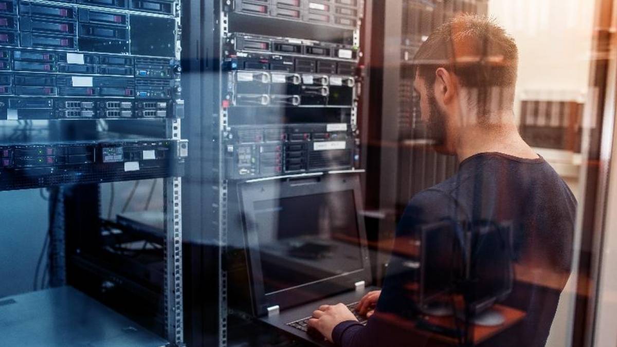 A ideia é uniformizar preços, promover renegociações e pressionar as gigantes do setor por descontos, de modo a alcançar uma economia de 30% nos gastos da União com TI