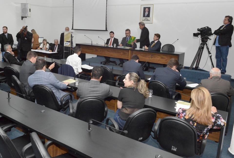 CCJ mantém isenção de ponto para gestores jurídicos