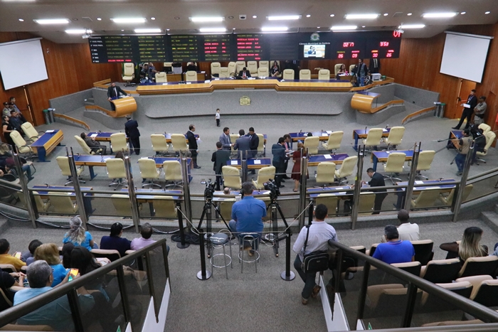 Projeto que proíbe sacrifício de animais é vetado, mas Câmara derruba