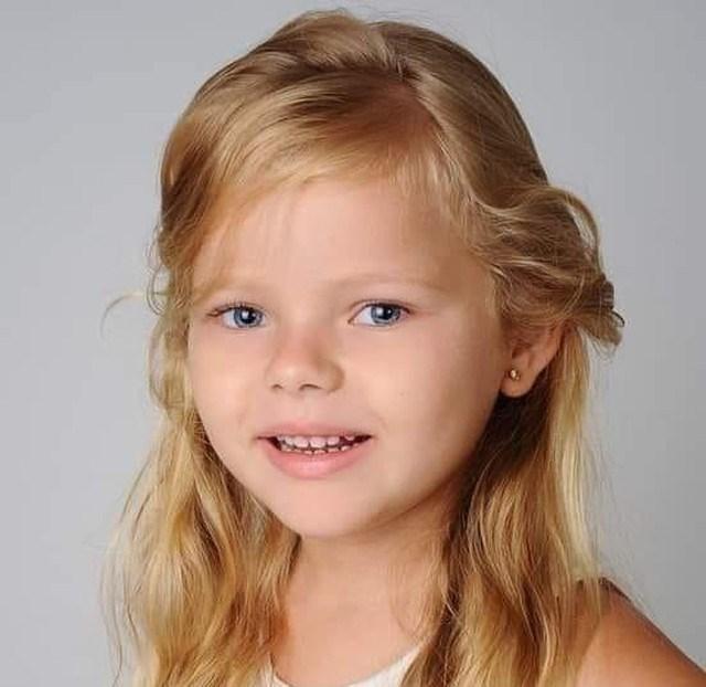 A menina, identificada como Brenda Letícia da Silva, teria caído em um buraco dentro do prédio — a perícia deverá apontar o local exato.