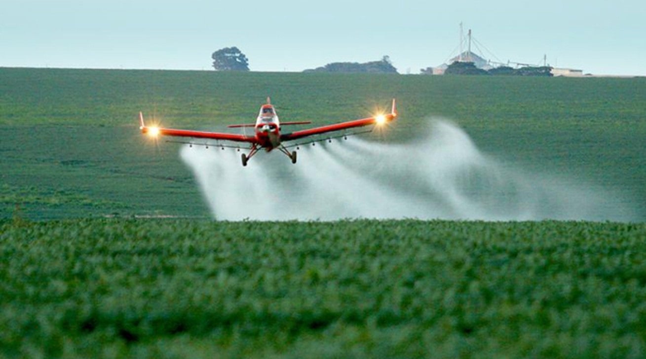 Estudo aponta ligação entre 542 casos de câncer e água com agrotóxicos no Paraná (Foto: Agência Brasil)