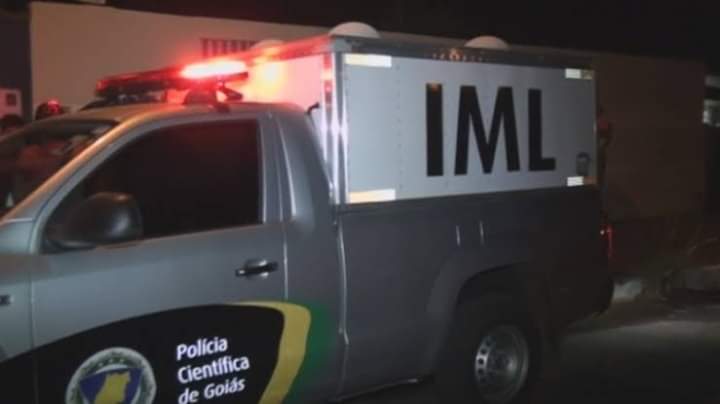 Identificação depende agora da perícia, já que documentos não foram encontrados na cena do crime. Populares suspeitam se tratar de idosa desaparecida (Foto: divulgação/Prefeitura de Caldas Novas)