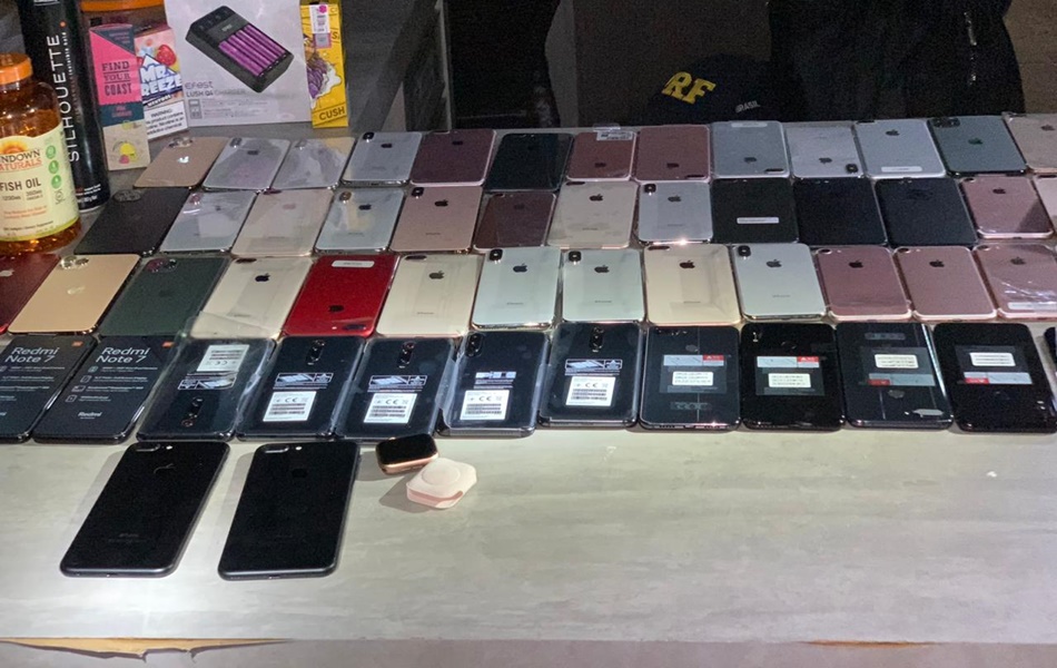 Grande parte da mercadoria apreendida é de iPhones dos novos modelos