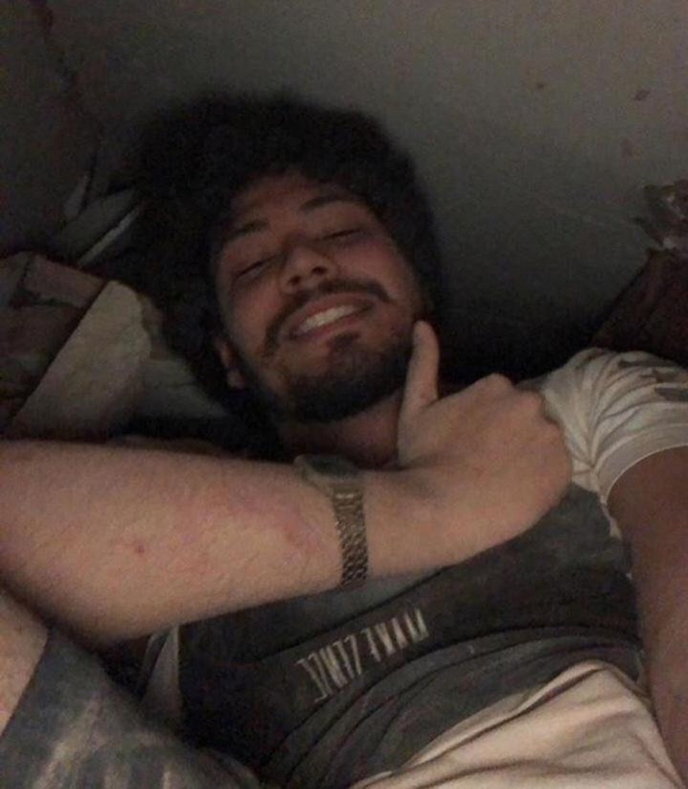 Morador do prédio que desabou em Fortaleza manda selfie para familiares