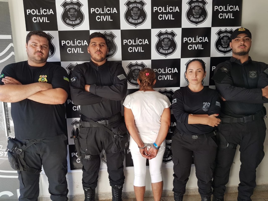 Mulher é presa ao tentar entrar na UP de Jaraguá com drogas nas partes íntimas