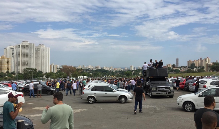 Motoristas querem que empresas liberem íntegra da ficha dos passageiros antes que eles aceitam as corridas (Foto: Geffboy/Mais Goiás)