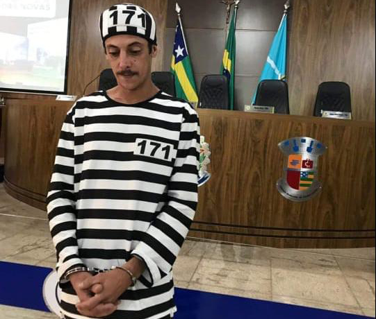 Em dia de protestos, Câmara de Caldas Novas vota por revogação da área azul