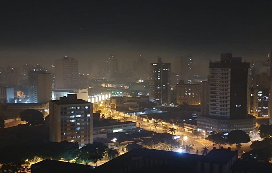 Moradores de várias regiões de Goiânia reclamam da fumaça após incêndios (Foto: Leitor / Mais Goiás)