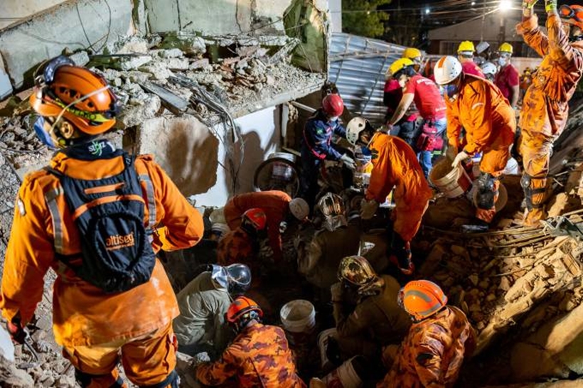 Já são cinco os mortos em desabamento de edifício em Fortaleza