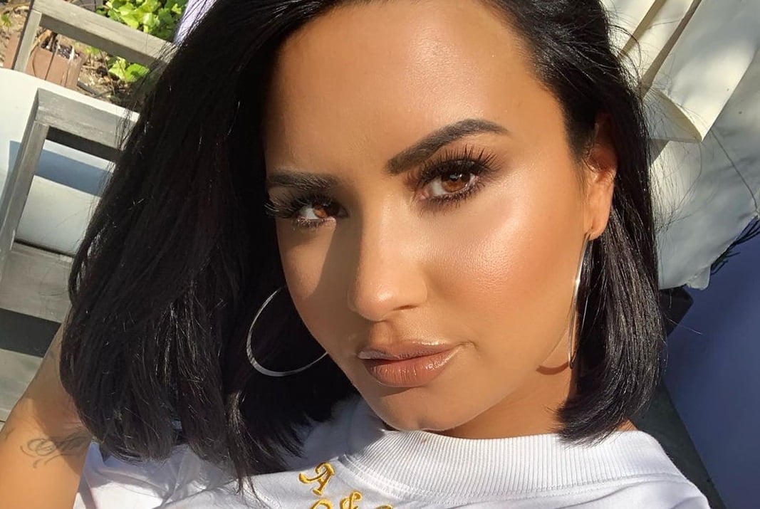 Cantora Demi Lovato tem foto íntima nude publicada no Snapchat por hackers
