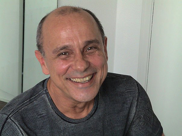 Diretor teatral Francisco Medeiros morre aos 71 anos