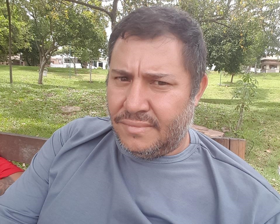 Homem morre e dois ficam feridos após colisão em Goianira