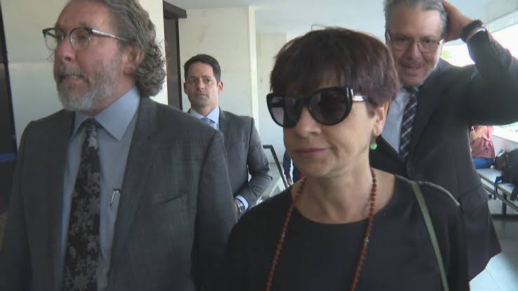 Advogada é condenada a mais de 67 anos de prisão pela morte dos pais, em Brasília