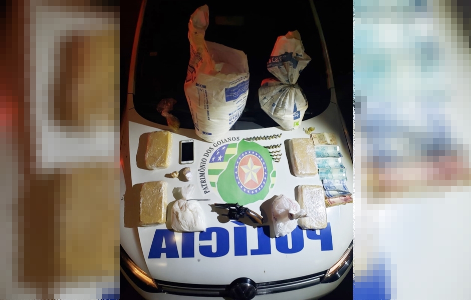 Laboratório para refino de cocaína funcionava em um quarto de pensão de Catalão onde os suspeitos estavam hospedados (Foto: Divulgação / PM)