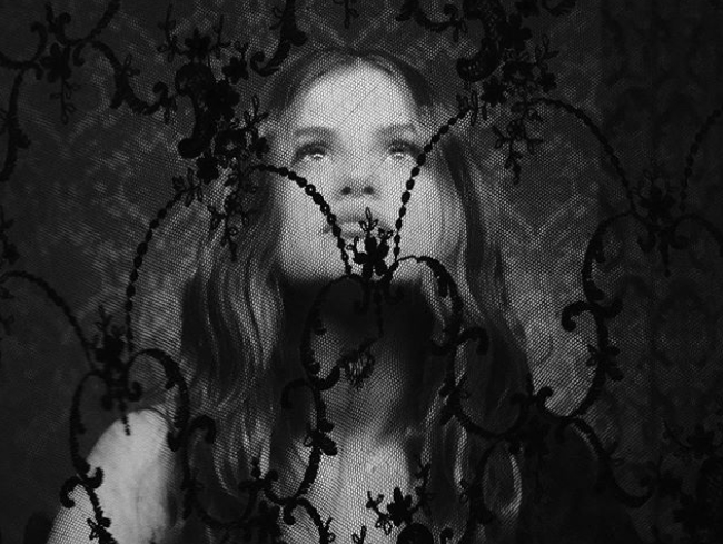 Cantora Selena Gomez anuncia novo single Lose You To Love Me