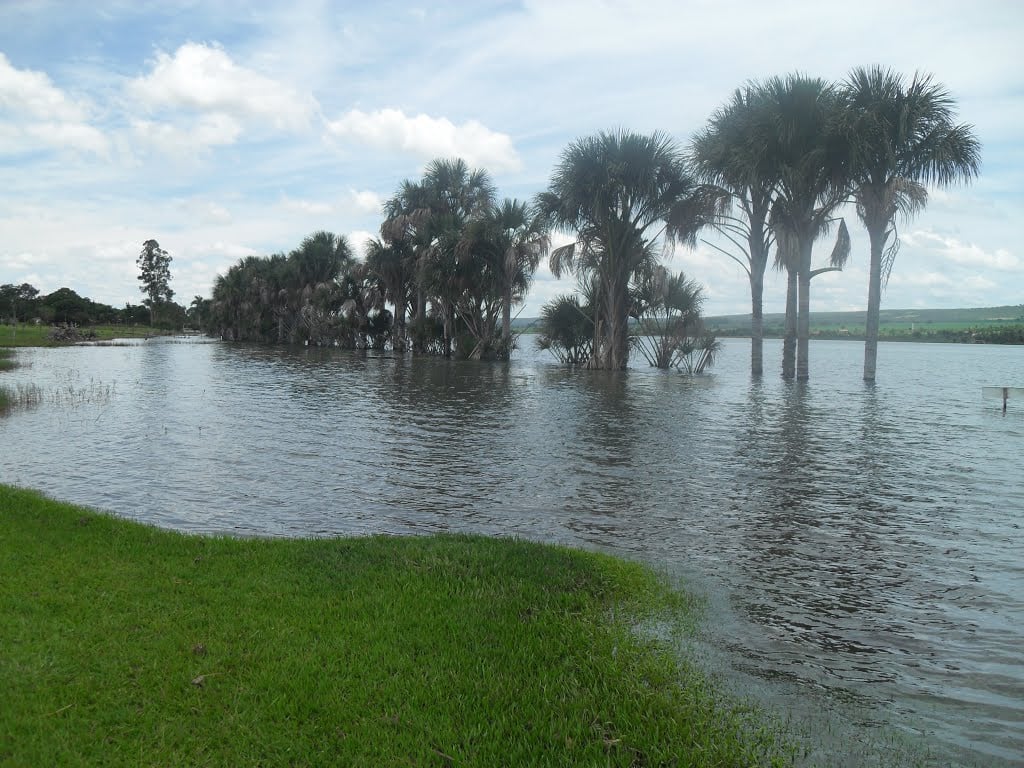 Operação é deflagrada para combater construção irregulares às margens da Lagoa Formosa, em Planaltina de Goiás