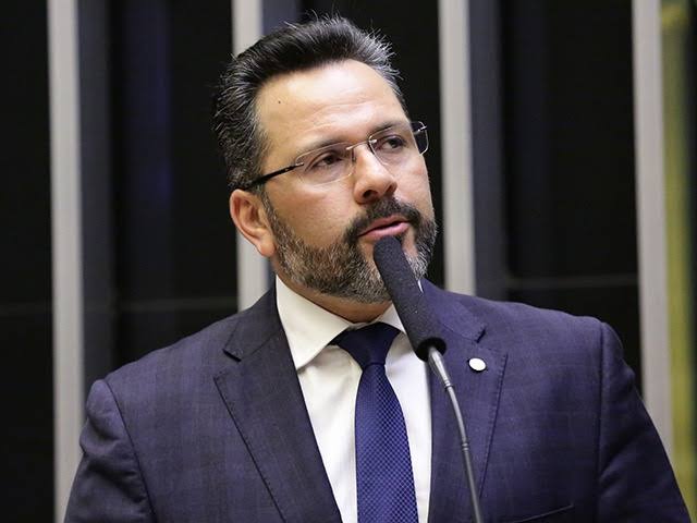 PF diz que DEM liderou esquema com maior candidata laranja do país