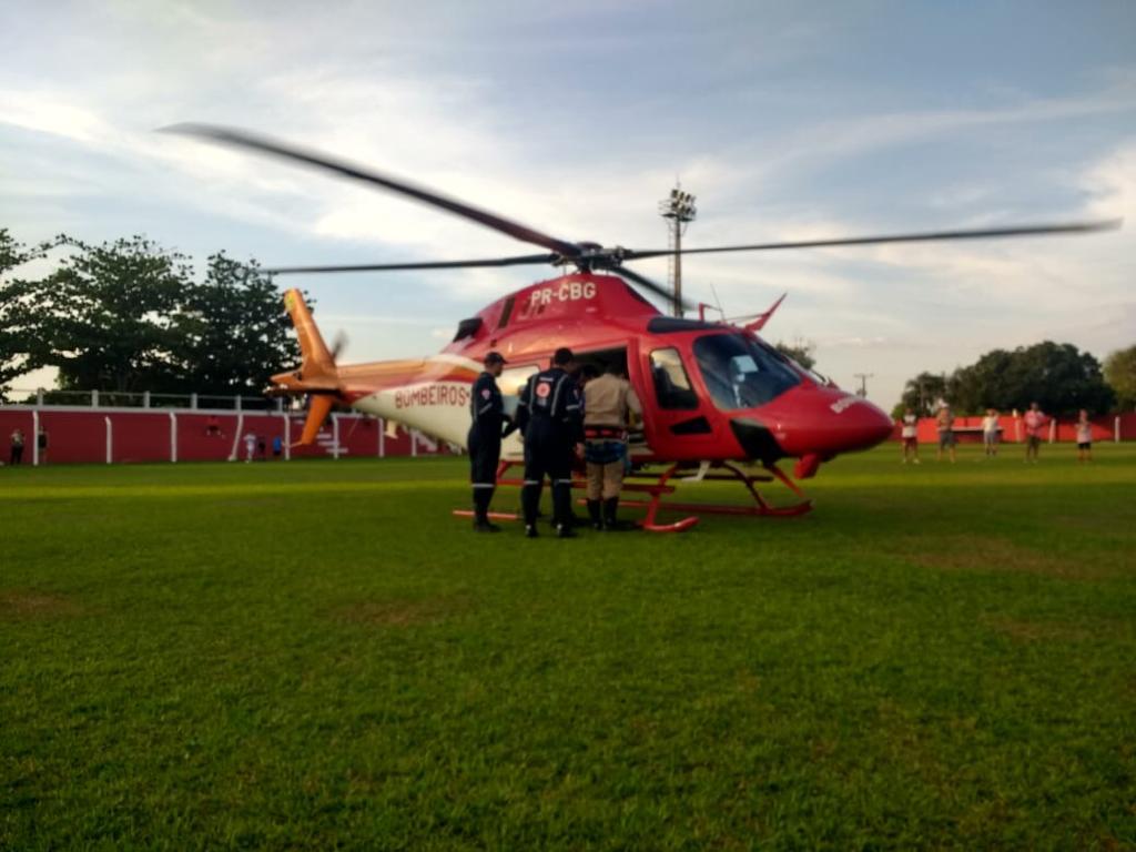 Criança de nove anos é baleada no pescoço por disparo acidental do irmão, em São Luis de Montes Belos