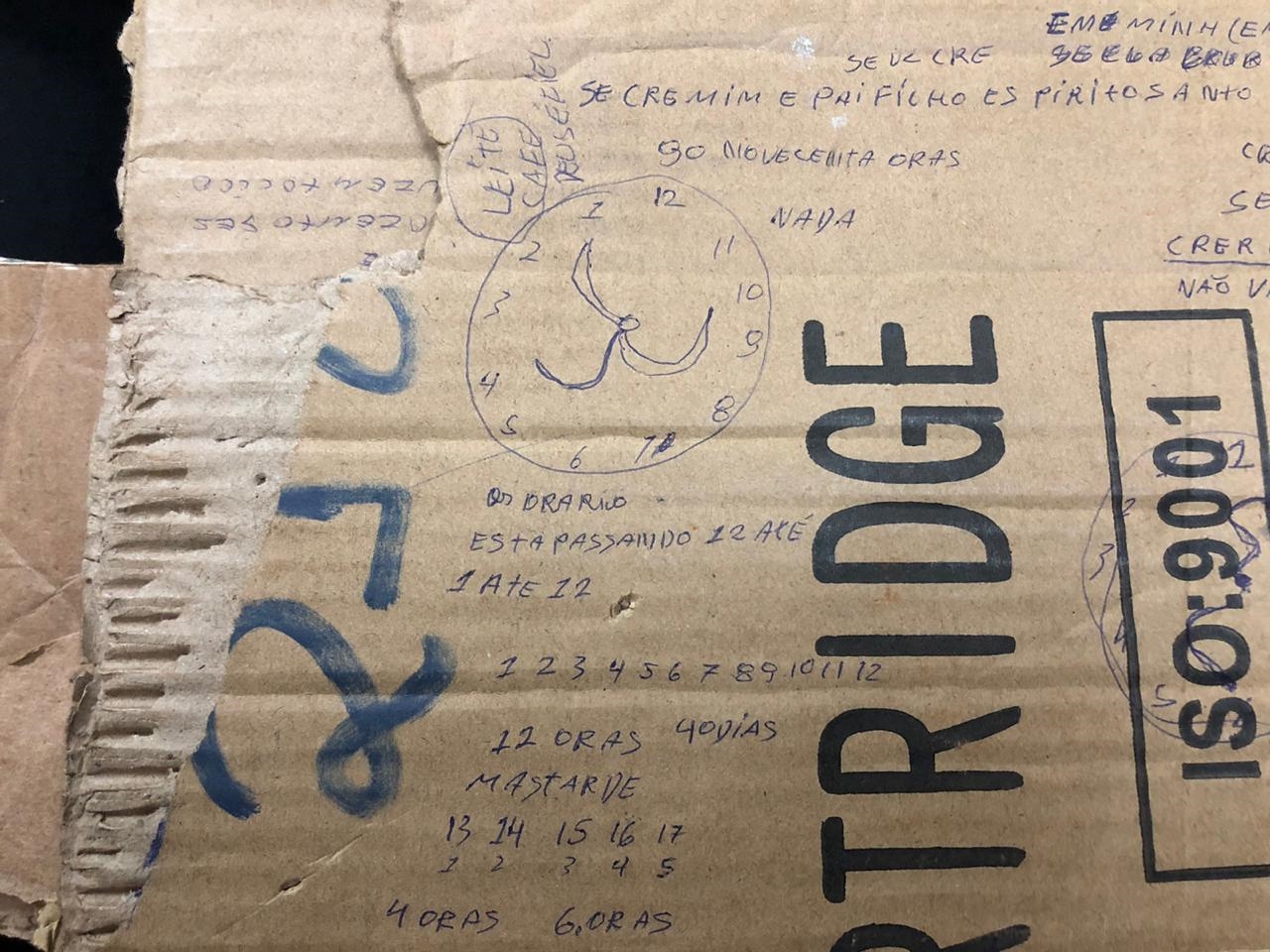 "Eu pensei que iria morrer", diz jovem esfaqueada por homem que "gosta de matar"