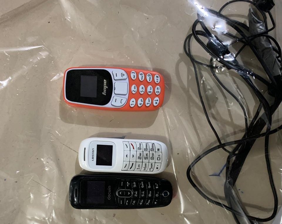 Três mulheres são detidas ao tentarem entrar com sete celulares na UP de Senador Canedo