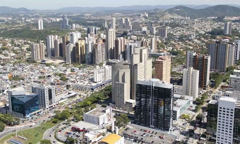 SP confirma três primeiros casos de covid por variante do coronavírus de Manaus