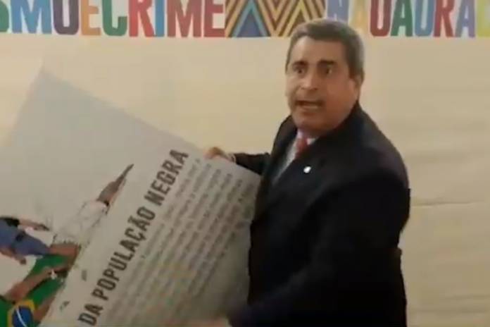 Generalizar policiais é tão preconceituoso quanto racismo, diz líder do governo na Câmara