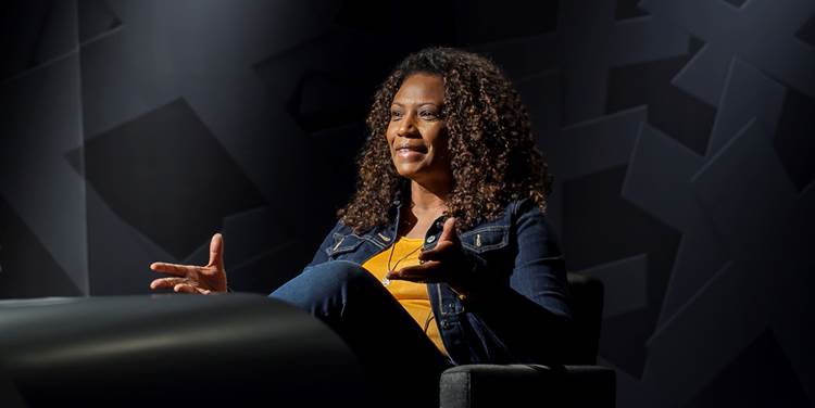 Eliane cresceu na periferia de São Paulo, brigou para poder estudar, formou-se em Direito e atualmente é casada com Mano Brown.