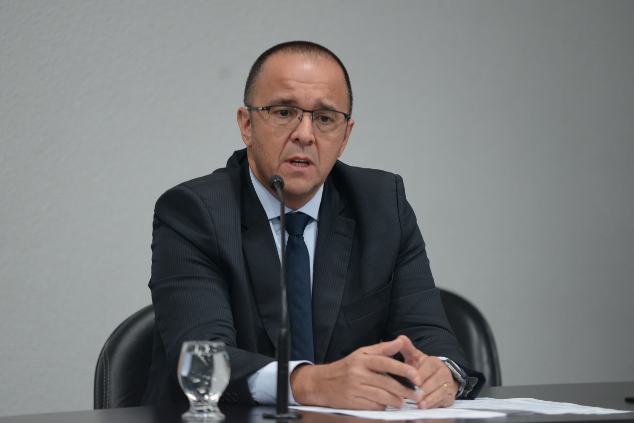 Gilvan Cândido defende manutenção de alíquotas extraordinárias na PEC da Previdência