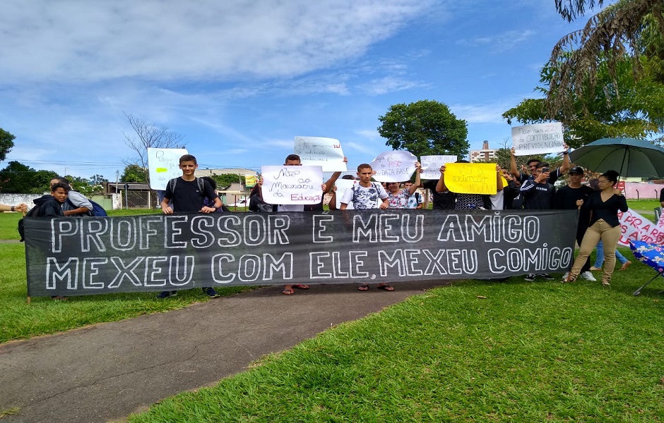 Padre escreve carta em apoio a professores e contra reforma da previdência