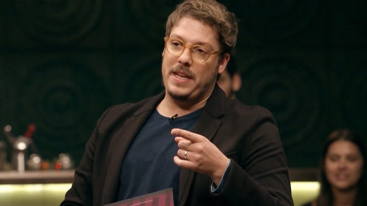 Fabio Porchat condena ataque e diz: 'com religião se brinca sim'