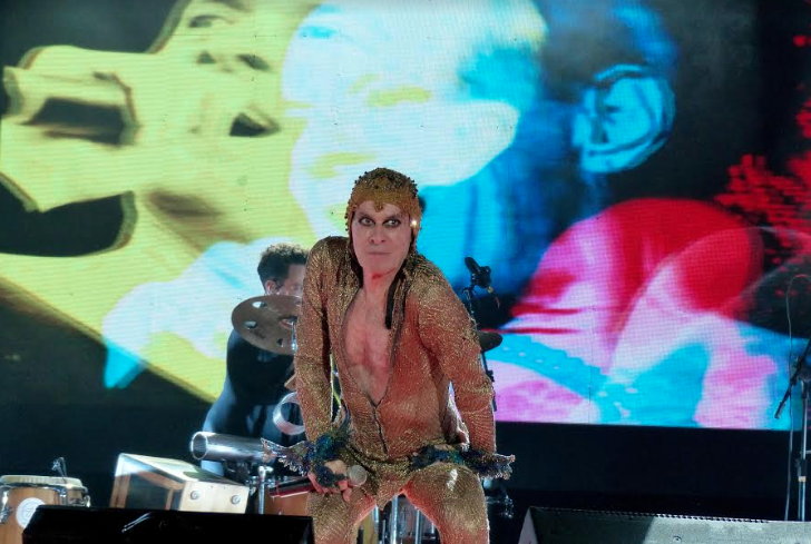 Ney Matogrosso traz turnê Bloco na Rua a Goiânia nesta sexta (6)