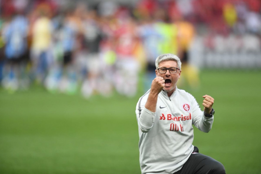 Fluminense acerta com técnico Odair Hellmann, ex-Internacional