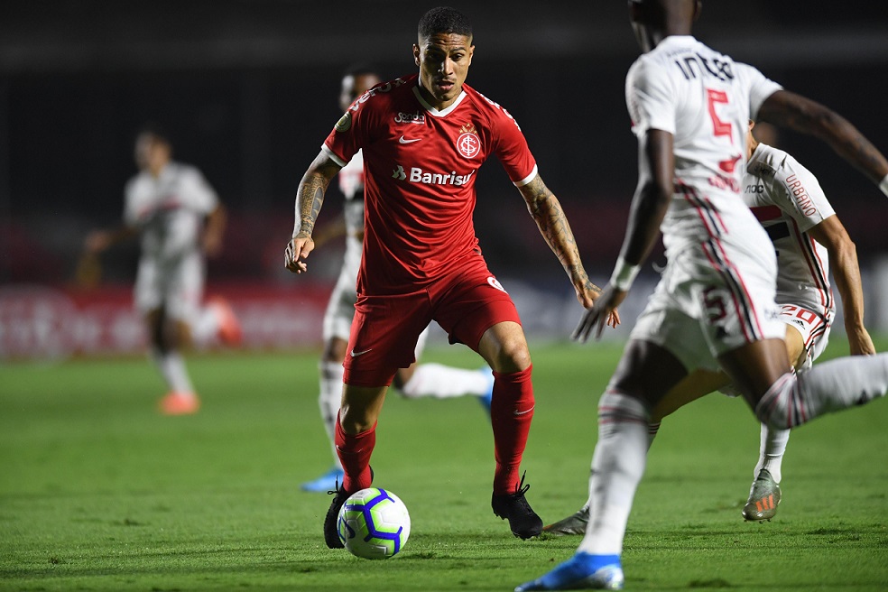 (Reprodução/Twitter Internacional)