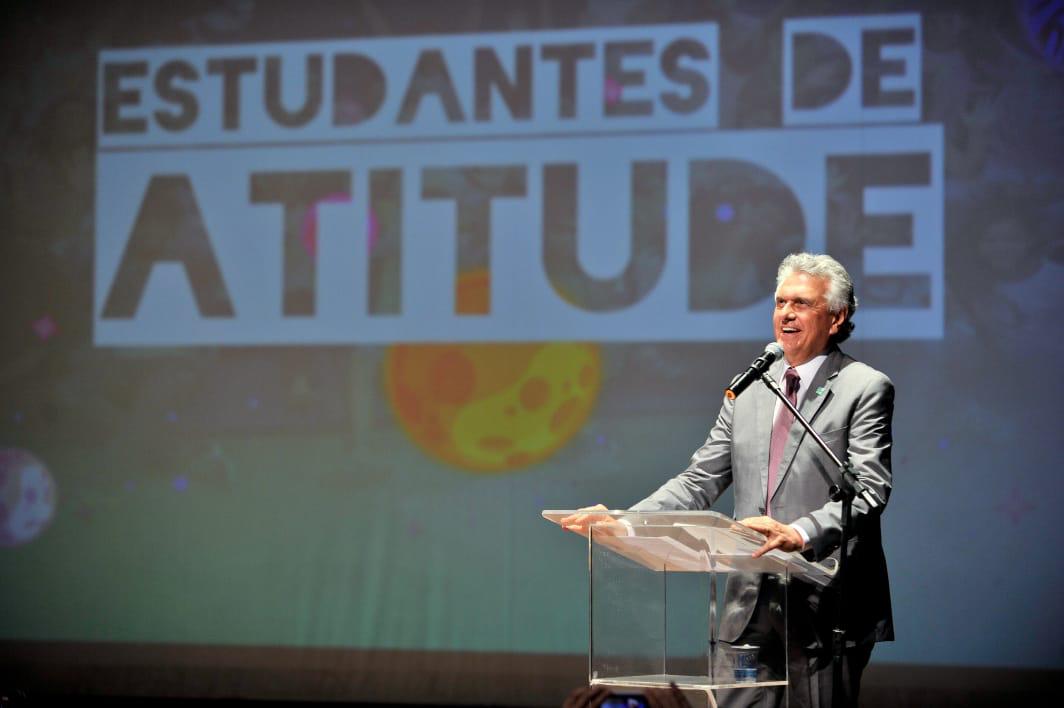 Caiado garante folha salarial de dezembro antes do Natal