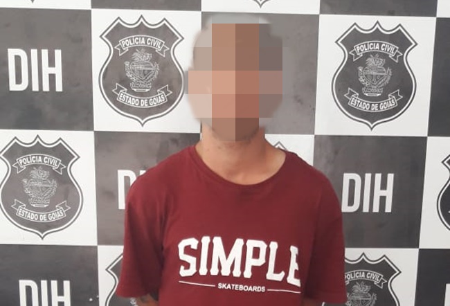 Homem é preso suspeito de matar o pai para usar droga, em Goiânia