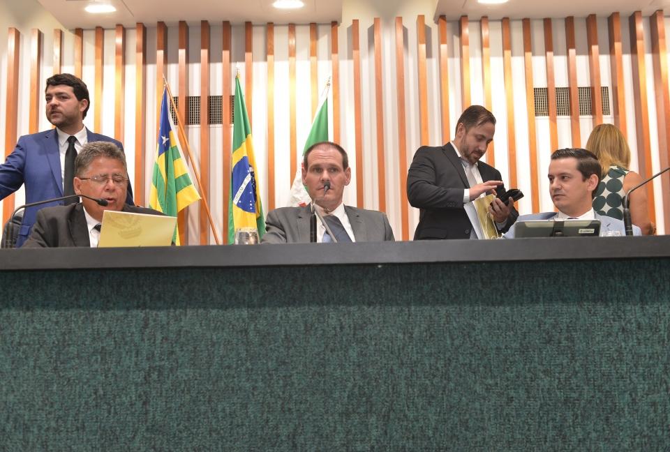 PEC da Educação é aprovada em segunda votação