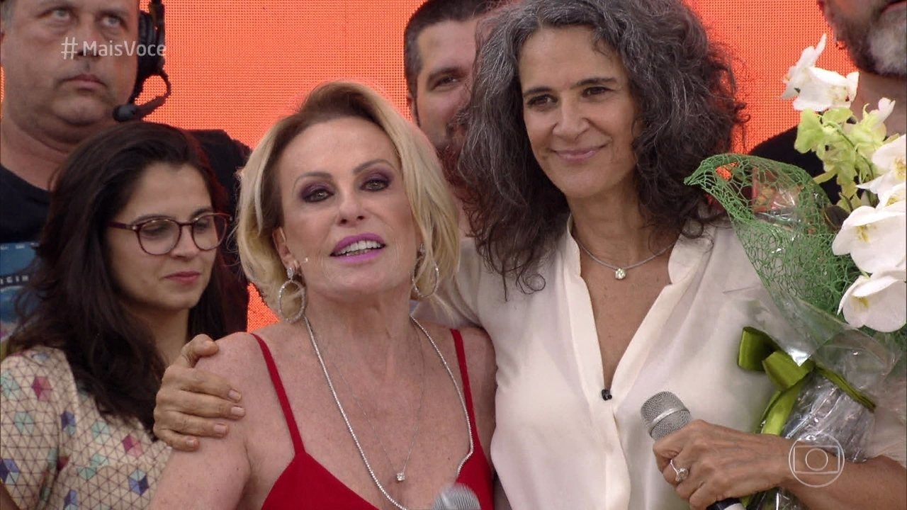 Então é Natal: Simone e Ana Maria Braga cantam ao vivo no Mais Você