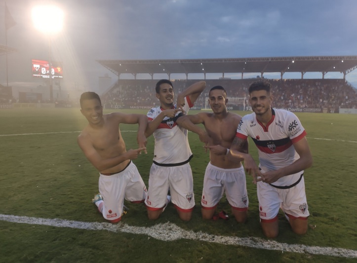 Com o resultado, o Atlético-GO termina a competição em quarto na tabela, com 62 pontos, garantindo a vaga na Série A.