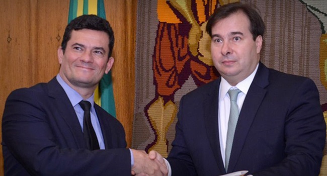 PMs de Paraisópolis não seriam investigados se regra proposta por Moro fosse aprovada, diz Maia