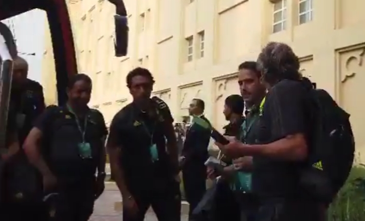 Após quase 15h de viagem, Flamengo chega ao Catar para a disputa do Mundial (Foto: Reprodução)