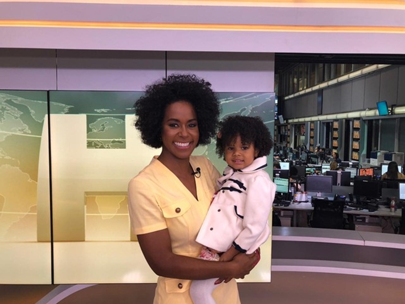 Maju Coutinho conhece fã mirim que se identificou com a jornalista, em SP