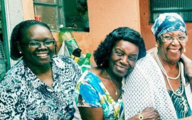 As três mulheres foram encontradas com marcas de espancamento. (Foto: Reprodução)