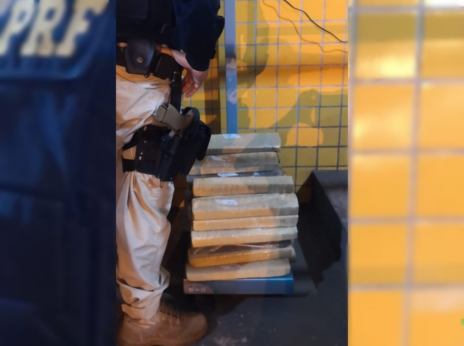 Carro havia sido carregado em Campo Grande, no Mato Grosso do Sul. Pelo transporte da maconha, o motorista receberia R$ 6 mil (Foto: Divulgação / PRF)