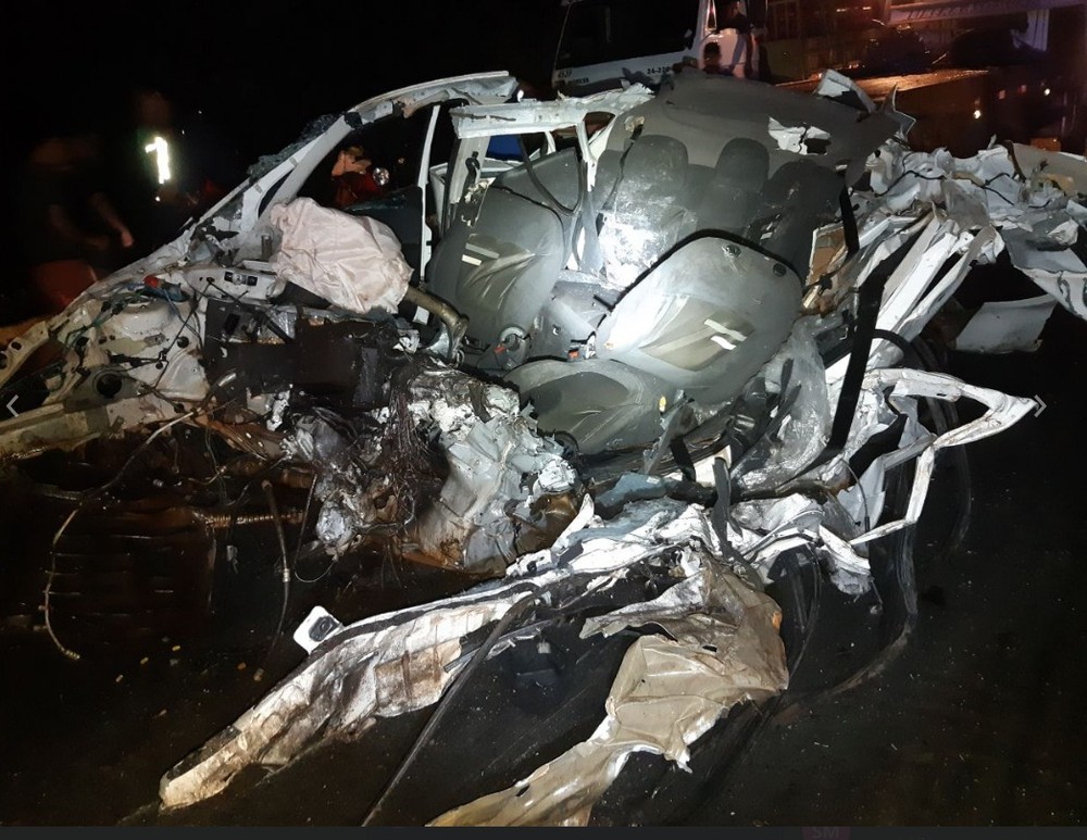 Uma família goiana de Cachoeira Alta morreu após se envolver em um acidente de trânsito na BR-153, em Tocantins. (Foto: Divulgação/PRF)